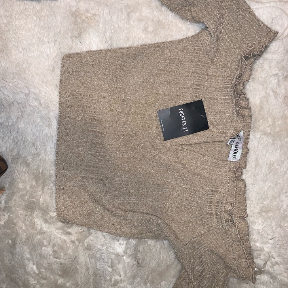 NEW WITH TAGS 🔥🔥🔥2 PIECE OUTFIT SMALL REAL CUTE